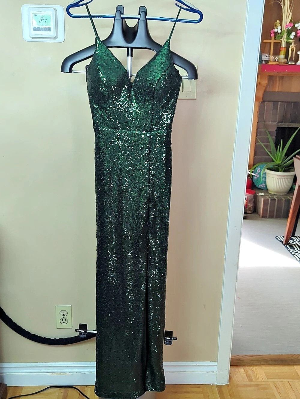 B. Smart Green Sequin Maxi Dress Size 3/4 Like New